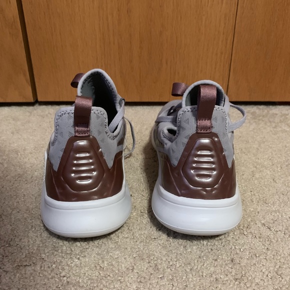 Light grey NEVER WORN Nike Free shoes - Picture 4 of 7